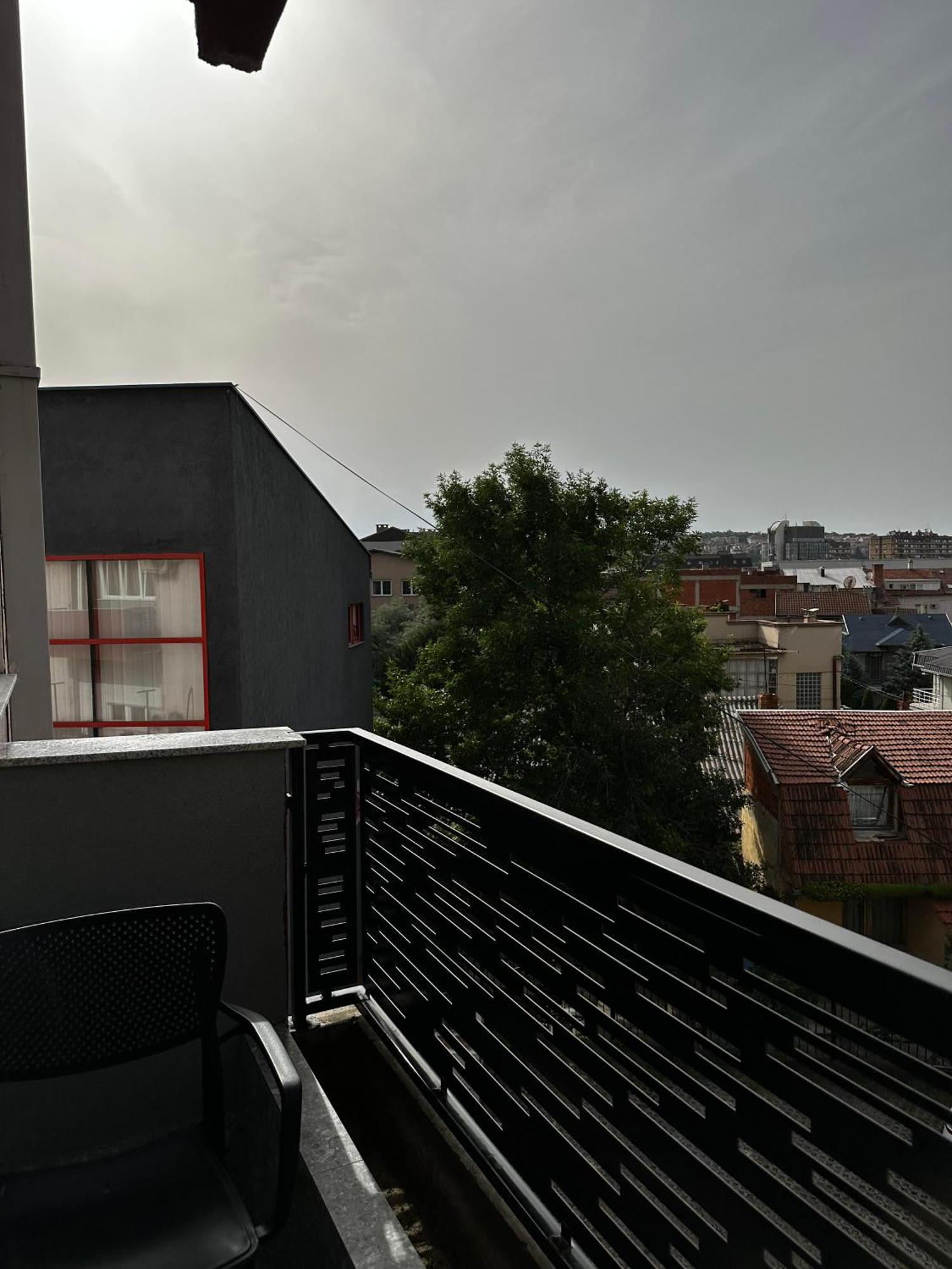 Zet Apartments - Bedroom & Bathroom Pristina Kültér fotó